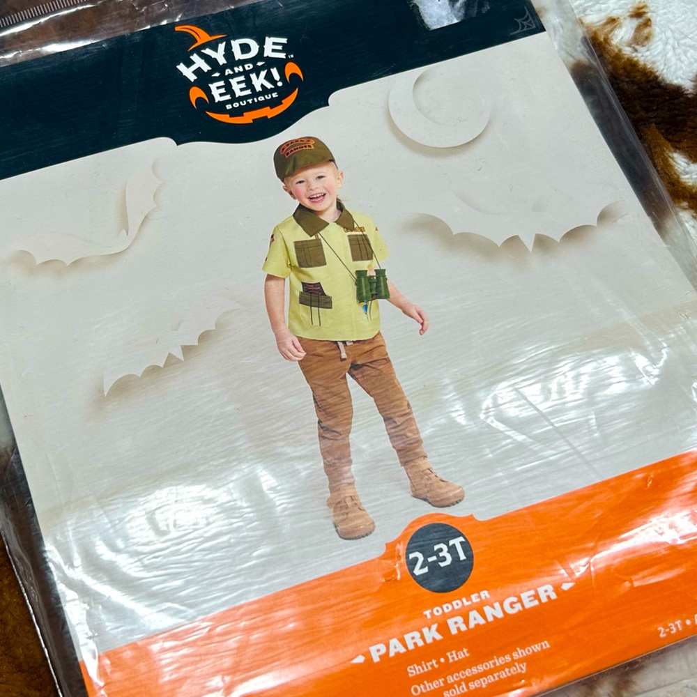 HYDE AND EEK, Toddler Explorer costume!!